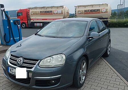 VW Jetta Volkswagen 2.0 TDI 125 kW DPF Comfortline Comfortline