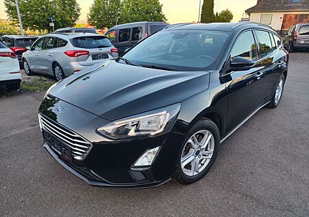 Ford Focus Turnier 1.0 *Navi*Kamera*LED*Winterpaket