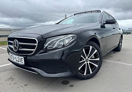 Mercedes-Benz E 300 de*WIDESCREEN*PANO*NAVI*LED*AHK*HEAP UP!!