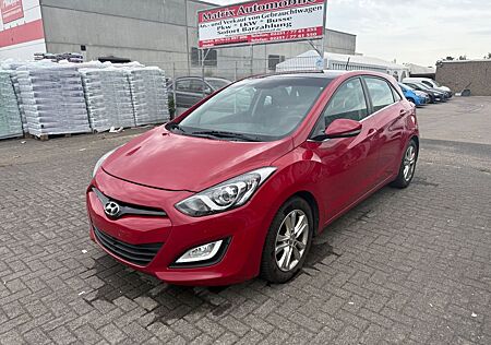 Hyundai i30 Classic,Navi,Klima,Panorama ,E5