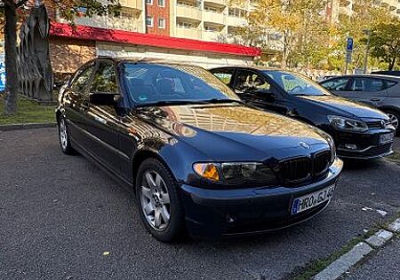 BMW 318i -