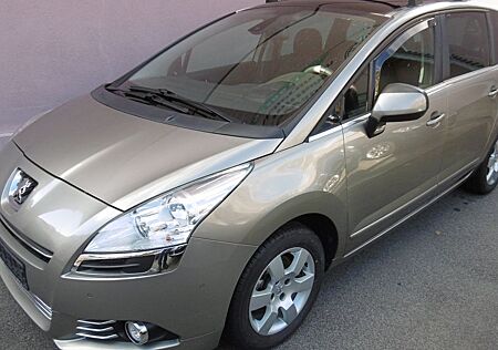 Peugeot 5008 Active, AHK
