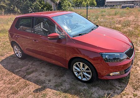 Skoda Fabia 1.2l TSI 81kW Joy, 2*Hand, Klimaautomatik