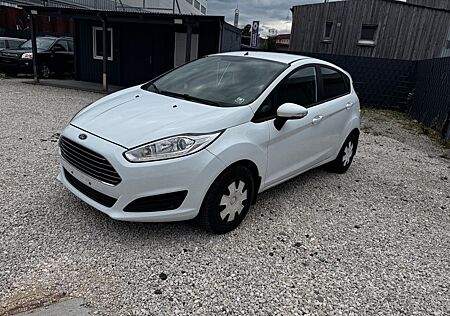 Ford Fiesta Trend Euro 6 Tüv 11.2026. 1. Hand