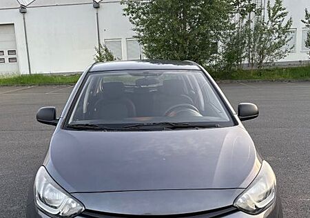 Hyundai i20 FIFA World Cup Edition/KLIMA/NEU TÜV