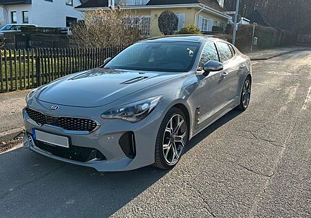 Kia Stinger GT 3.3 V6 Biturbo AWD | 366 PS | HUD