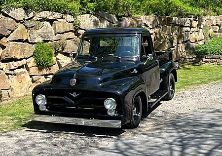 Ford F 100 1955er Pickup neu aufgebaut, jetzt mit TÜV und H