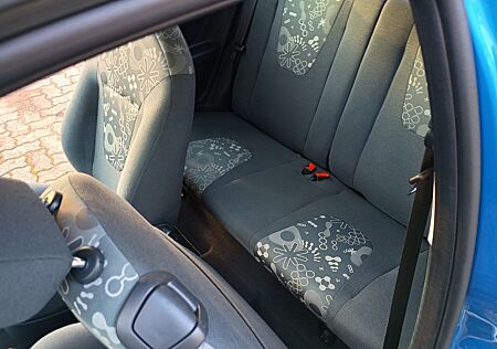 Ford Ka /+ 1,2 Titanium Titanium