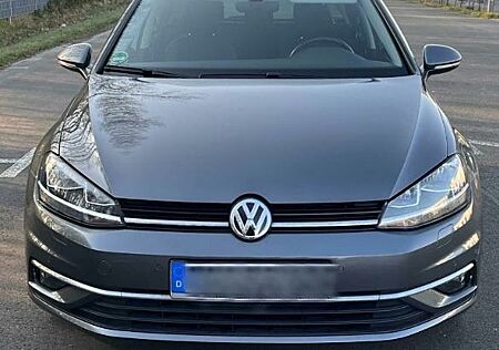 VW Golf Volkswagen + 1.6 TDI + Sondermodell Join + StandHZ+
