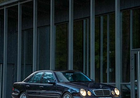 Mercedes-Benz E 270 gebraucht kaufen Mercedes-Benz E 270 CDI AVANTGARDE Avantgarde