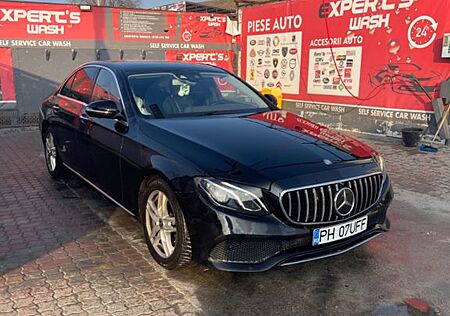 Mercedes-Benz E 220 d 4MATIC AMG Line Autom. AMG Line