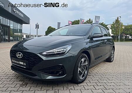 Hyundai i30 i30cw M-Hybrid Navi LED Kamera SHZ PDC CarPlay