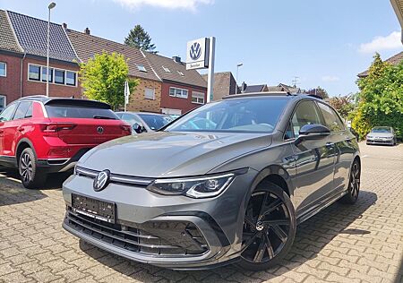 VW Golf Volkswagen VIII R-Line eTSI,PANO,KAM,Black-Style,WR
