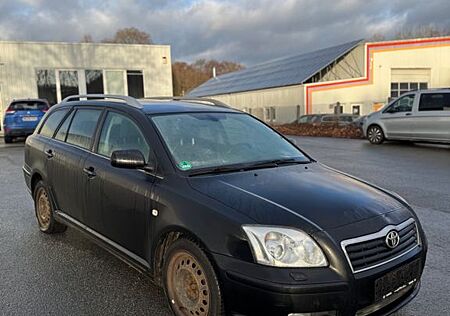 Toyota Avensis Kombi 1.8 Executive