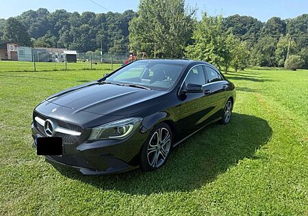 Mercedes-Benz CLA 180 Urban Line