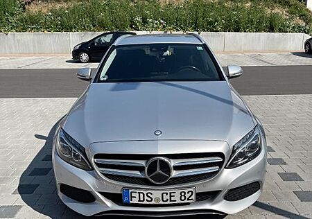 Mercedes-Benz C 250 d 4MATIC T AVANTGARDE Autom. AVANTGARDE