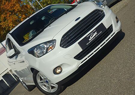 Ford Ka + 5türig Cool & Sound 8-fach bereift