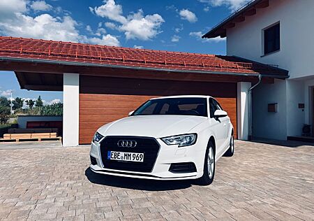Audi A3 1.0 TFSI Limousine XENON NAVI PDC KLIMA SITZH