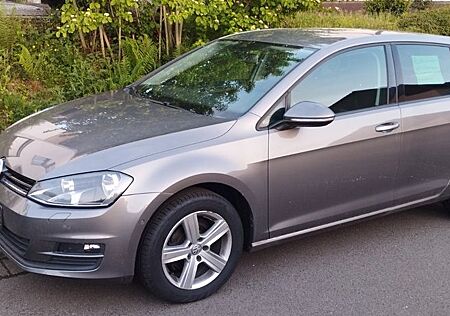 VW Golf Volkswagen 1.2 TSI BMT Comfortline Comfortline