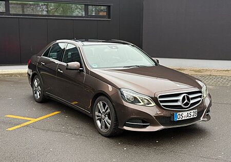 Mercedes-Benz E 300 231PS,9G-Tronic Avantgarde,LED Ta