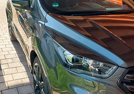 Ford Kuga 2,0 TDCi 4x4 132kW ST-Line PowerShift S...