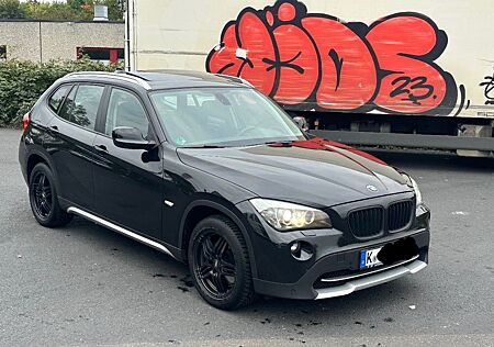 BMW X1 sDrive18d Panoramadach*Navi*Xenon*Klimautomat