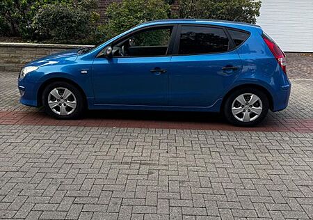 Hyundai i30 1.6 CRDi 66 kW Classic Classic