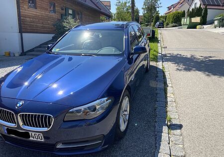 BMW 520d xDrive Touring A -