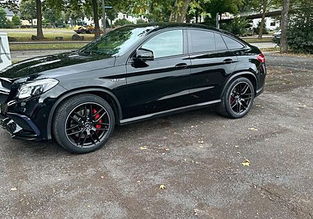 Mercedes-Benz GLE 63 AMG S Coupe VOLLAUSSTATTUNG+1.HAND+B&O