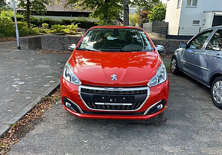 Peugeot 208 PureTech 110 EAT6 Allure Allure