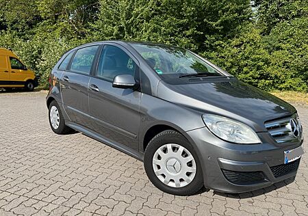Mercedes-Benz B 170 Automatik - 1. Hand - Top gepflegt