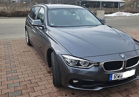 BMW 320d xDrive Touring (+ Fahrradheckträger Thule)