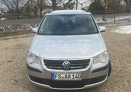 VW Touran Volkswagen 1.6 90PS / Tüv bis 06.2026