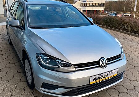 VW Golf Volkswagen VII Variant Trendline Navi, SHZ,