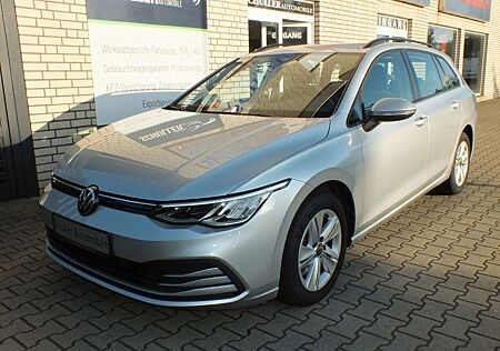 VW Golf Volkswagen VIII Variant Life DSG / LED / NAVI / KAMERA