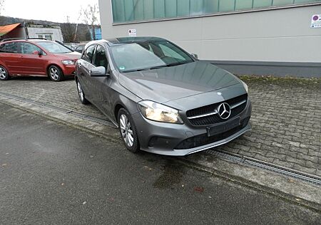 Mercedes-Benz A 180 A Score