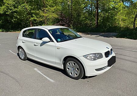 BMW 116i - weiß