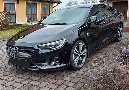 Opel Insignia Ultimate Exclusive 4x4 OPC-Line