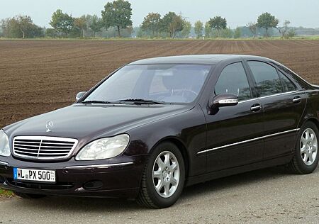 Mercedes-Benz S 500 -
