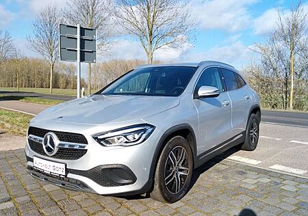 Mercedes-Benz GLA 220 GLA 220d 4Matic*MBUX*LED*Off-Road*Navi*Kamera*