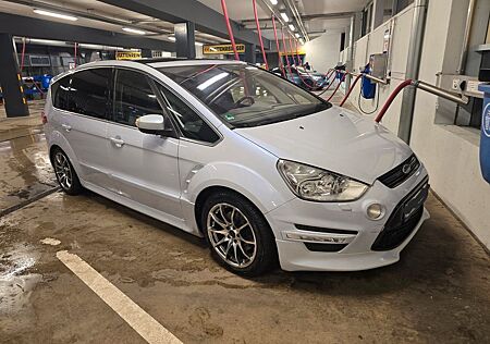 Ford S-Max 2,2 TDCi 147kW DPF Titanium S Titanium S