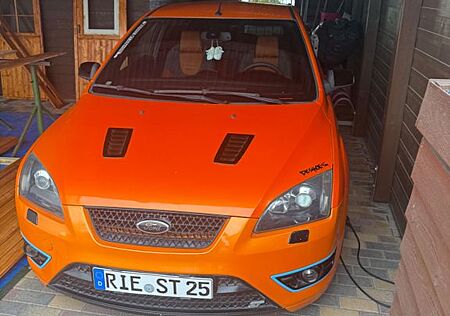 Ford Focus 2,5 ST ST