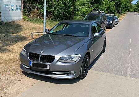 BMW 320d Coupé E92 LCI TÜV 2027
