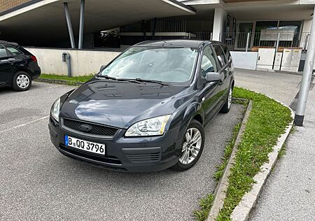 Ford Focus 1,4 Ambiente Ambiente