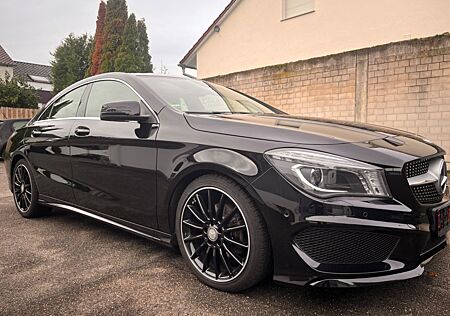 Mercedes-Benz CLA 180 AMG Line AMG Line Navi Teilleder