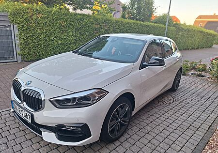BMW 118i Sport Line Sport Line