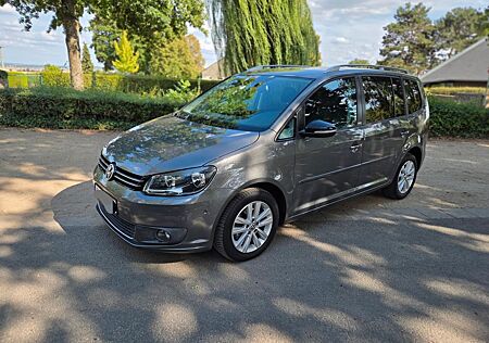 VW Touran Volkswagen 1.4 TSI Style Style