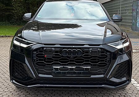 Audi RS Q8 RSQ8 TFSI quattro tiptronic -