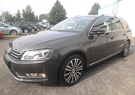 VW Passat Variant Volkswagen Business Ed. BM-Autom.-Navi-AHZ