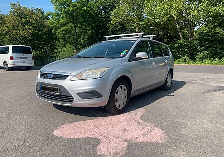 Ford Focus 1,6 Ambiente Turnier Ambiente